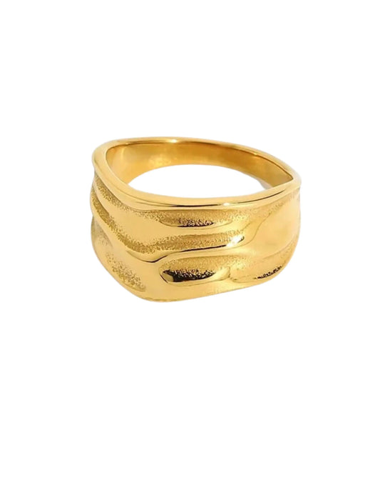 JEWELVERSE 18K Gold-Plated Hammered Ring For Women | Textured Ring | Rings | Thick Stacking Gold Rings | Chunky Gold Ring | Size 6-8 (7 Style 2)